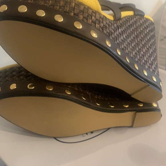 Wedges - Picture 4 of 4